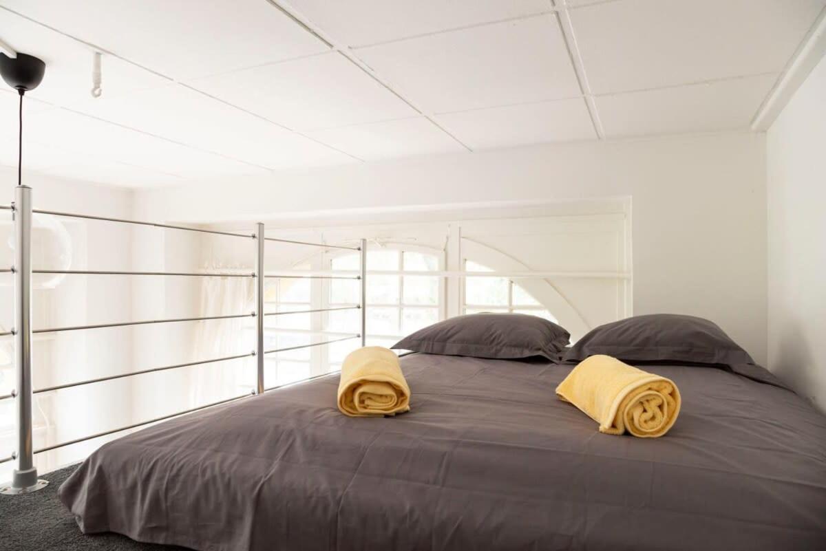 Appartement Stylish Loft Selfcheckin Street Parking